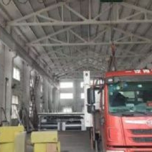 前洲新出1800平机接厂房 有行车 
