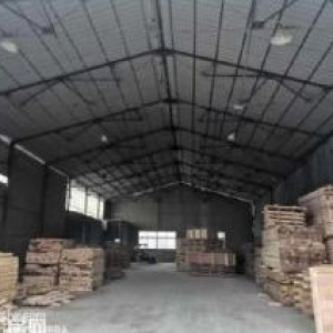 独门独院，层高8米，可做轻加工，仓储，价格优