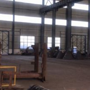 江阴利港机械工业园旁有5400平方厂房出租，可分可合，先到先