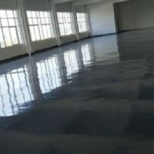 梅村标准厂房2500招租房东直租环境好价格优