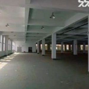 芳桥标准二楼厂房3450平出租  带