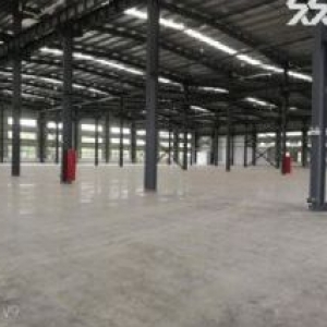 新区硕放全新单层机械厂房带行车原房东挂车好进出