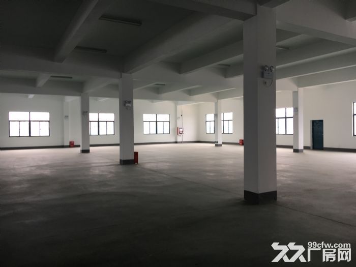 新区梅村锡贤路附近3600平双层厂房出租
