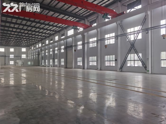 新加坡产业园区6000平米单层厂房出租，办公精装