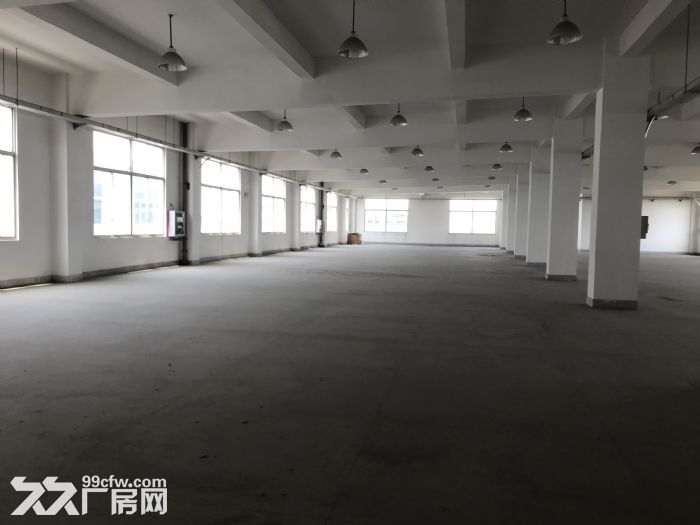 新吴区鸿山独栋7230平厂房出租 大车好进出