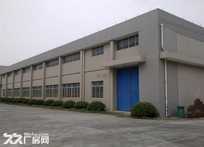 新吴区20000平厂房出租  大车可进出车间