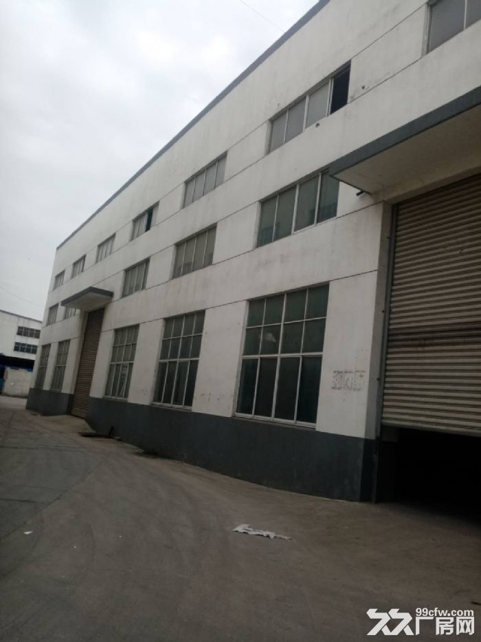 江阴马镇单层标准机械厂房650平出租，10吨行车，干净整洁-图2