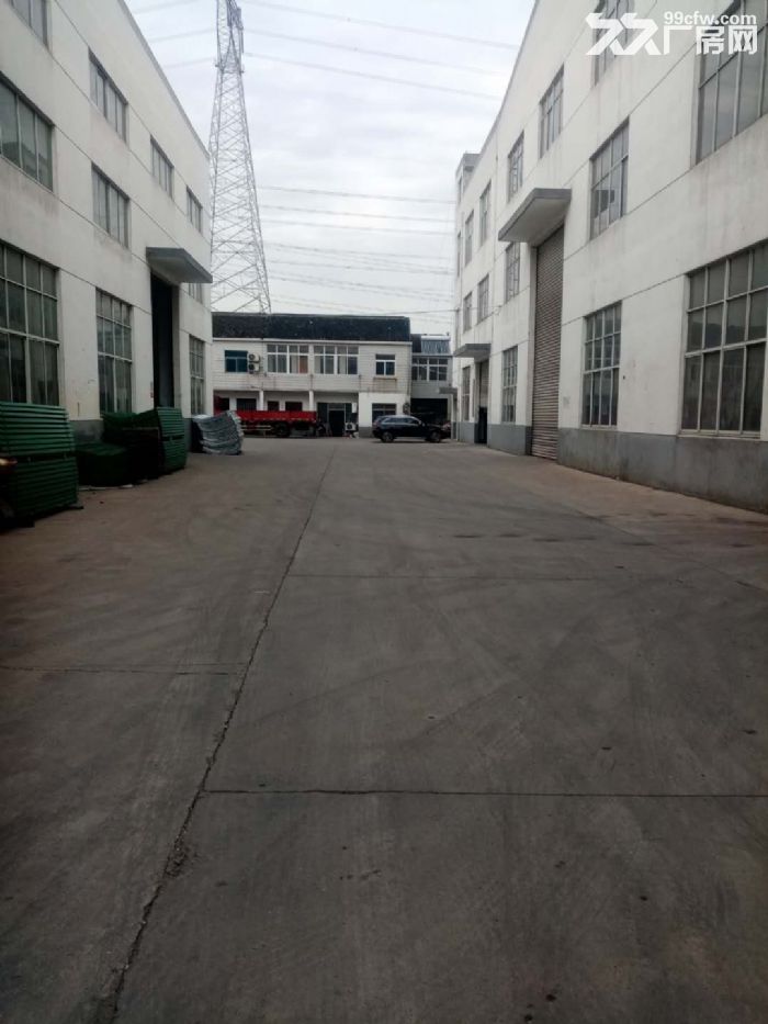 江阴马镇单层标准机械厂房650平出租，10吨行车，干净整洁