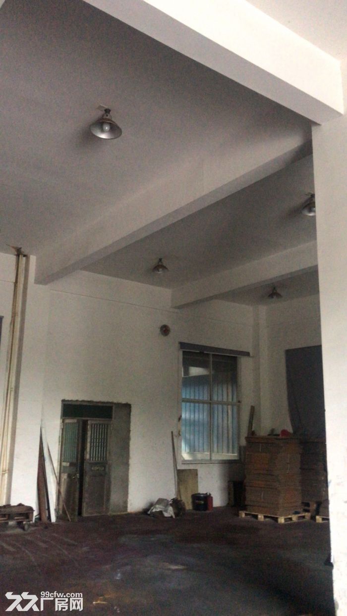 江阴常州交界处，利港机械产业园旁，1200平三层车间出租