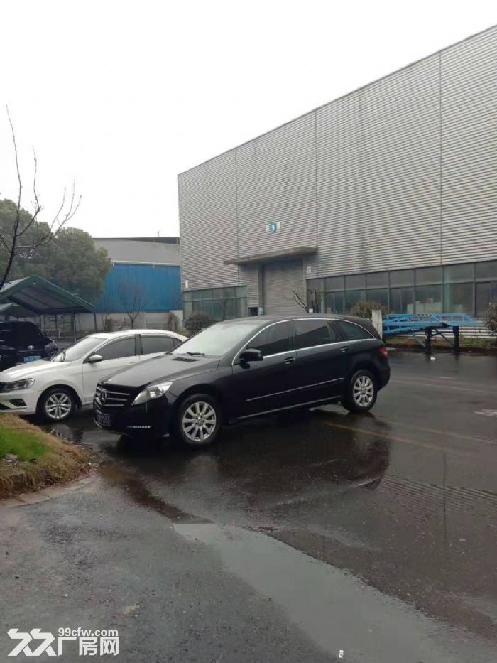 惠山开发区工业园独立一楼3200平两部10吨行车高13米-图4