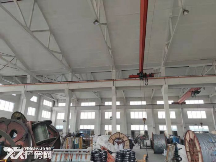 新区梅村小面积机械厂房1100平   带行车办公  配套齐全