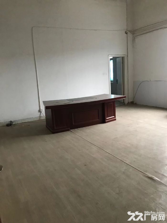 锡山区东港工业园区1000平二楼厂房出租-图3