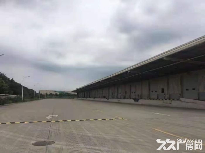 无锡锡山区3000双边高标仓库出租