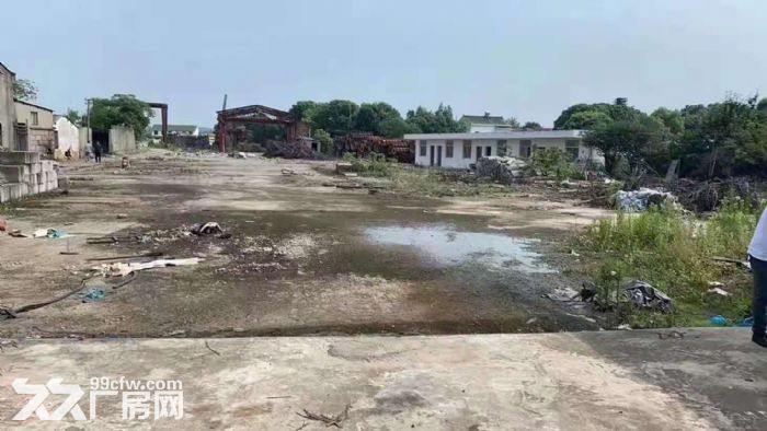 惠山区钱桥藕塘新街新出16亩水泥空地有龙门吊