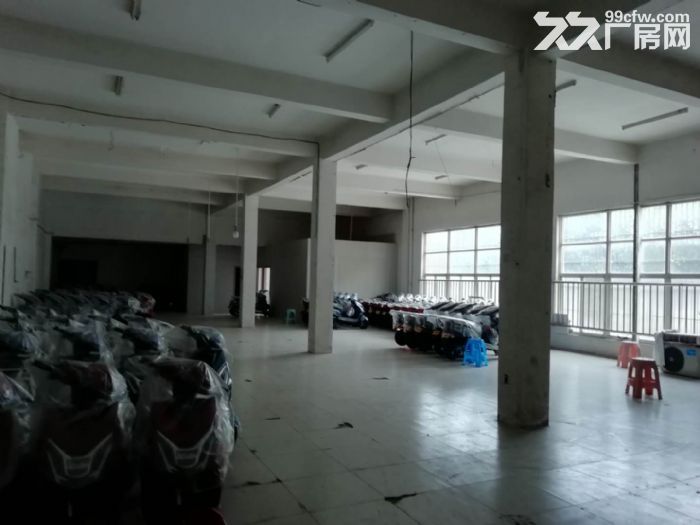 东湖塘4300㎡楼上厂房仓库可分割500㎡价格便宜大货梯